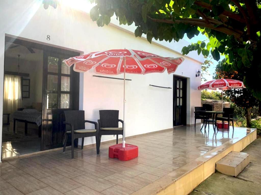 Villa Lembos Hotel Karpaz Rizokarpaso エクステリア 写真