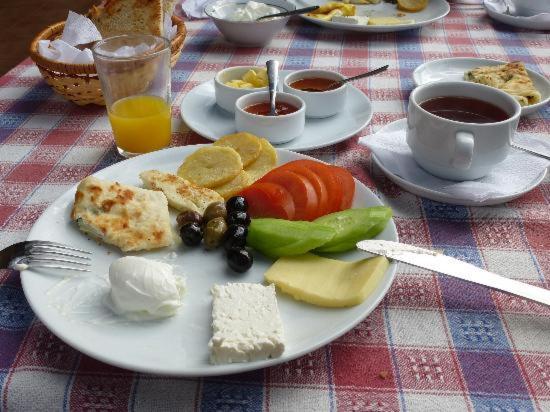 Villa Lembos Hotel Karpaz Rizokarpaso エクステリア 写真