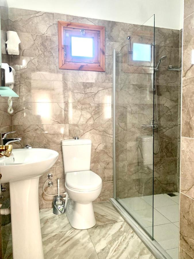 Villa Lembos Hotel Karpaz Rizokarpaso エクステリア 写真